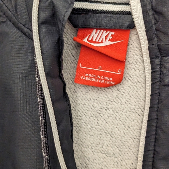 Nike jacket used condition vintage! - Picture 2 of 6